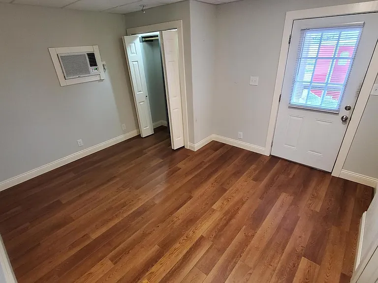 2321 E Milton Ave #B — Photo 3