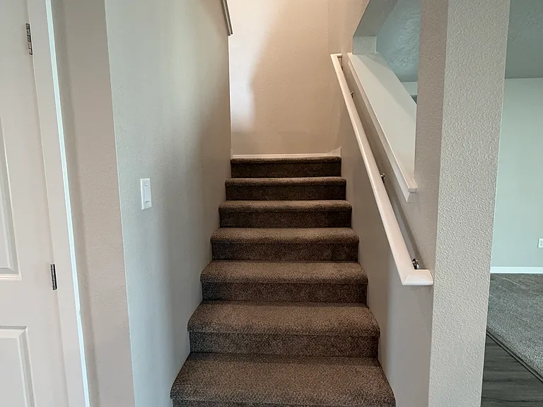 960 SW Raelynn St — Photo 21