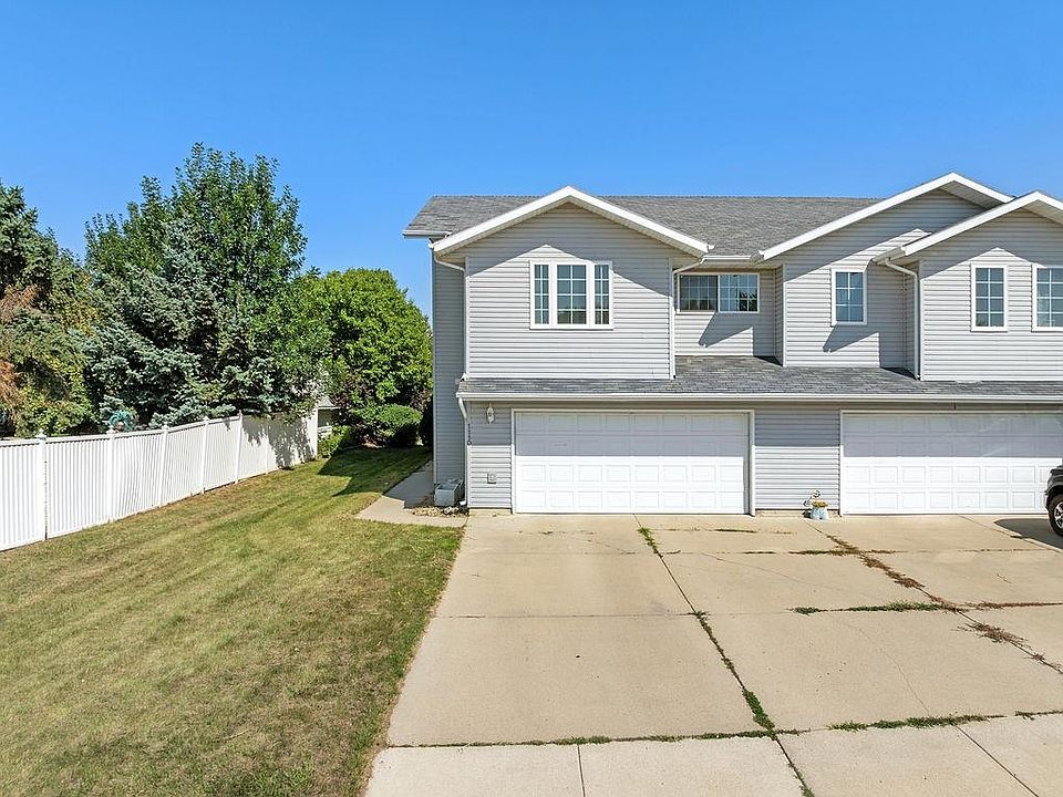 1st image of 1110 SE 34th Ave E