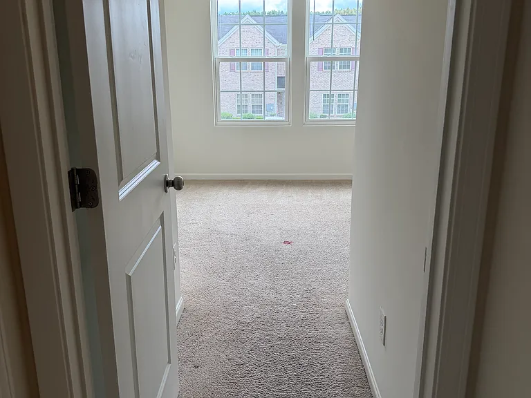 6243 Ellenwood Dr — Photo 14