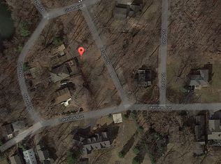 440 Lakeview Ave, Excelsior, MN 55331