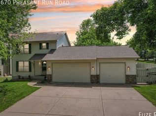 8670 Pheasant Run Rd, Saint Paul, MN 55125
