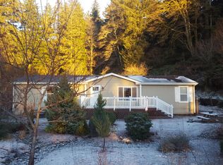 64 E Valley Rd, Skamokawa, WA 98647
