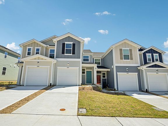 2nd image of 2204 Rabbitbrush St