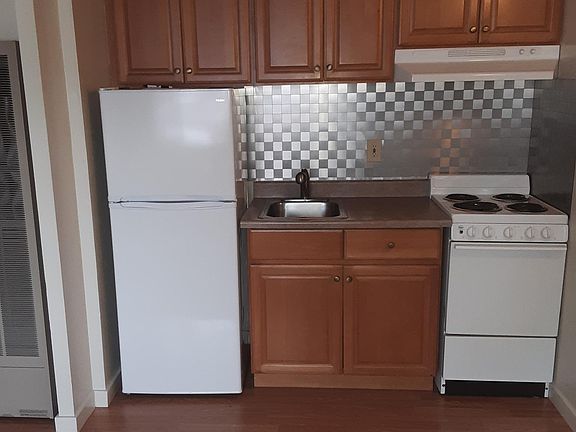 5th image of 420 Milton Ave
