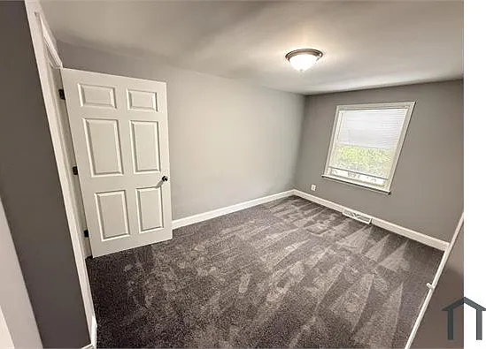 5476 Cedonia Ave — Photo 11