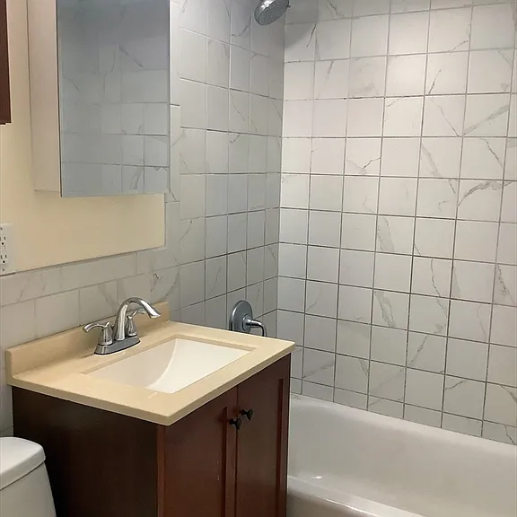 1105 Lexington St #9 — Photo 15