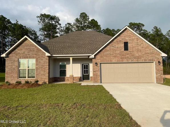 11456 Memphis Cir, Ocean Springs, MS 39564
