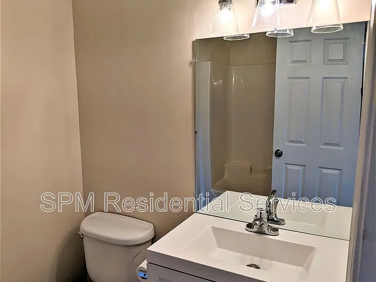 307 Harnett St #C — Photo 7
