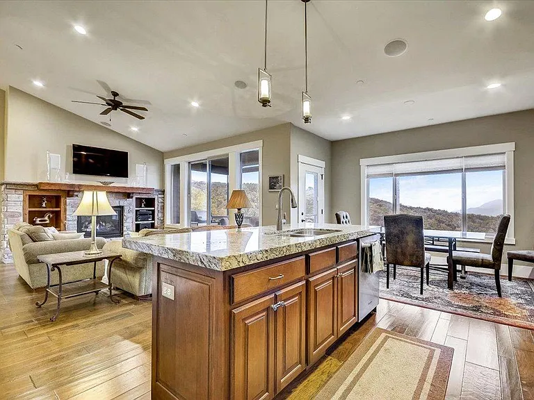 10223 N Rustler Ct — Photo 10