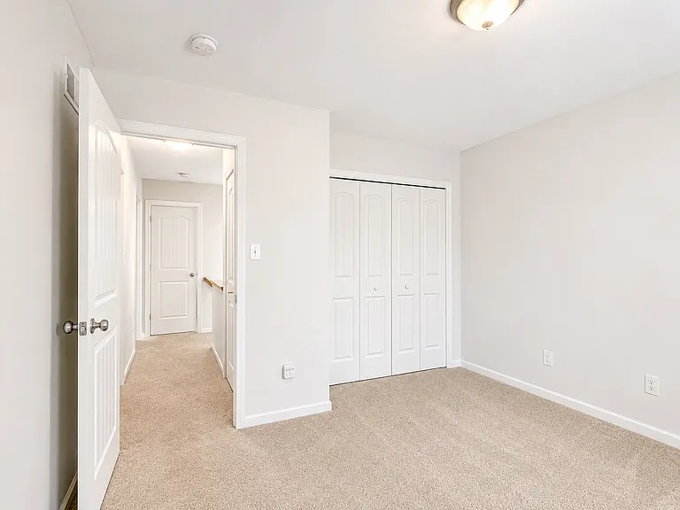 101 Wheatstone Ln — Photo 16