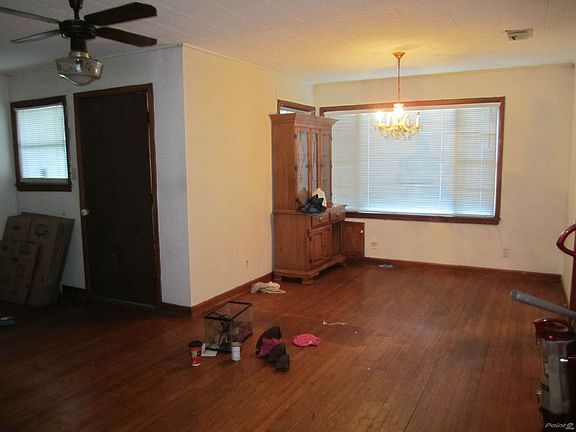 3rd image of 1101 W Thomas Ave