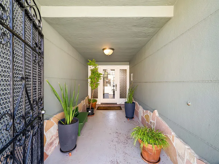 4441 Balboa St #2 — Photo 4