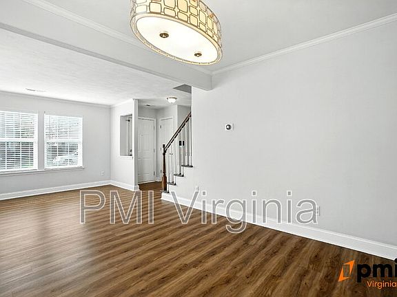 4th image of 159 Stoney Ridge Ave