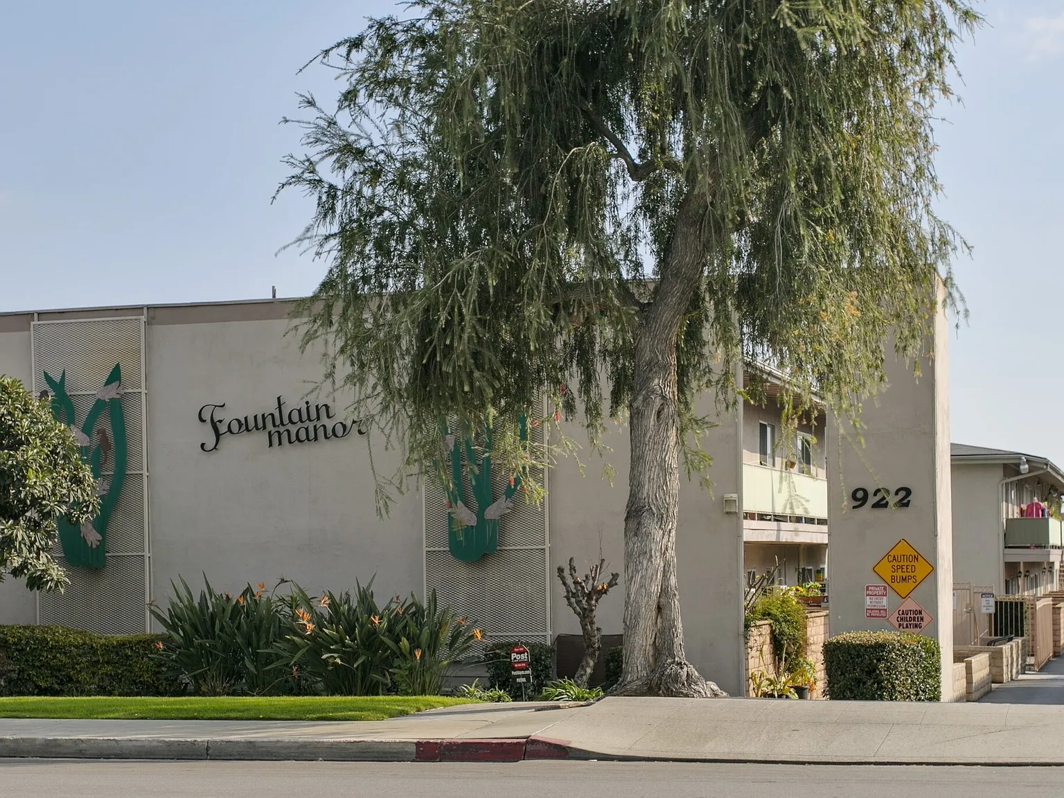 2 bed, 1.5 bath, 1468 sqft, $2,500 — Photo 1