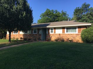 406 Rambling Ln, Euless, TX 76039