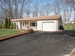 41 Marginal Rd, Jackson, NJ 08527