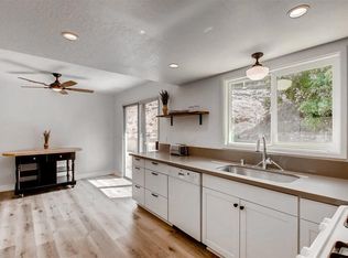 2025 Abelia Ln, Vista, CA 92083