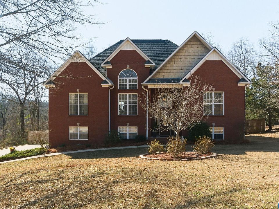 1st image of 555 Creek Ridge Dr