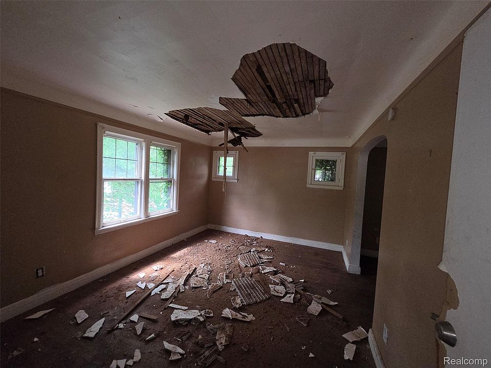 34th image of 5310 Grayton St