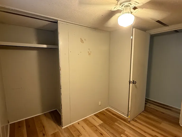 315 Sunset Dr #4 — Photo 4