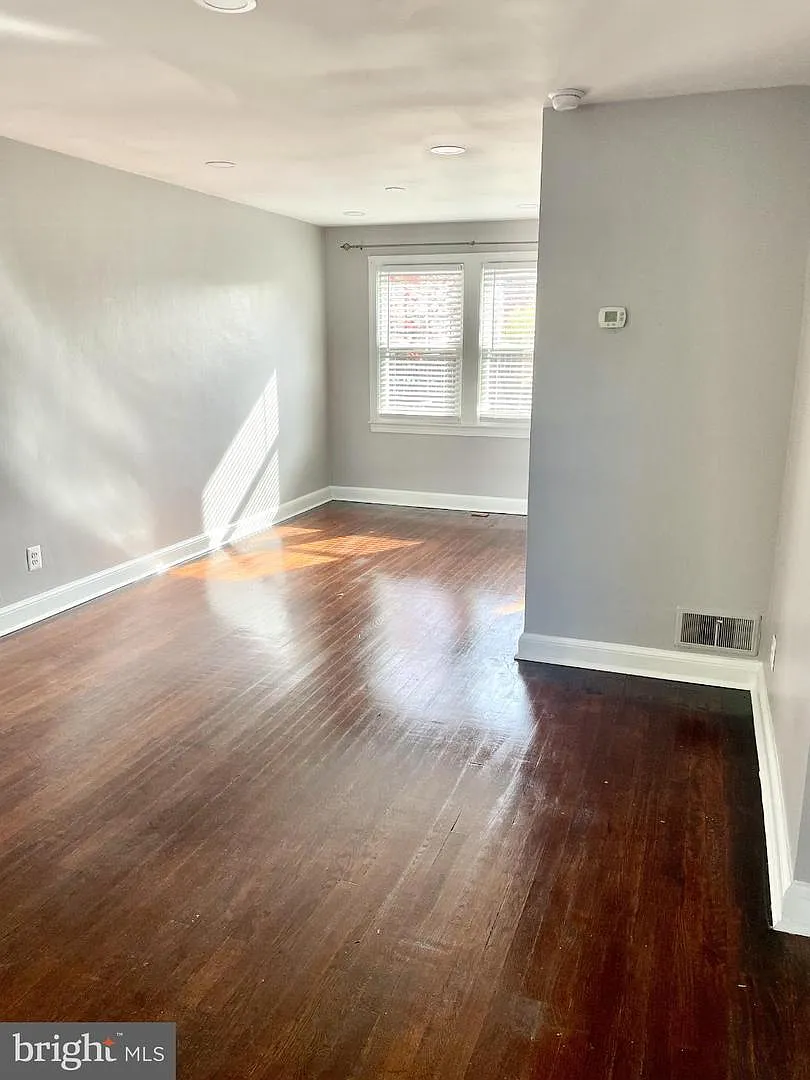 2 bed, 2.0 bath, 1248 sqft, $3,400 — Photo 3