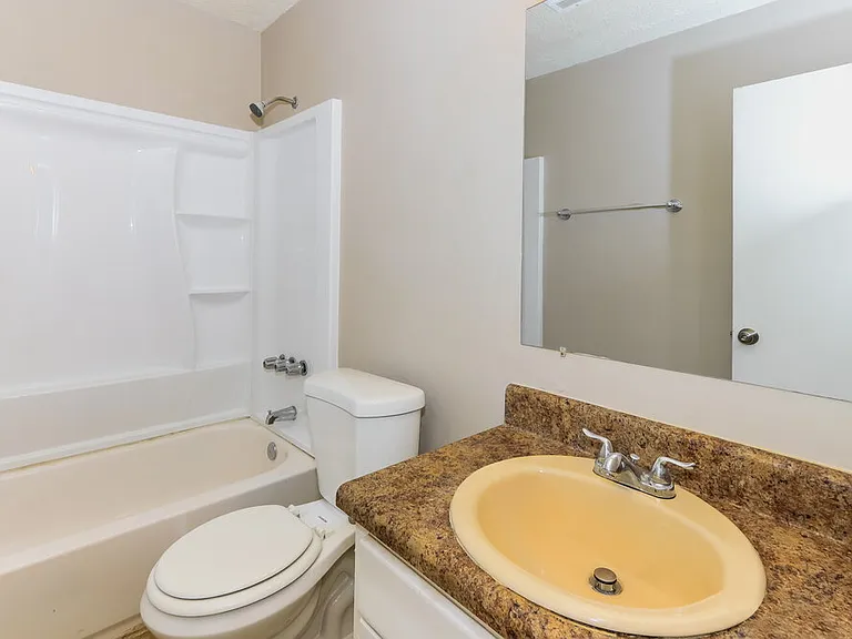 8912 Saddlewood Dr — Photo 15
