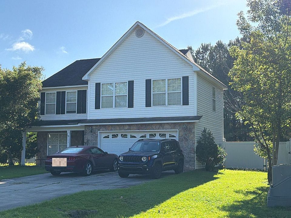 2nd image of 100 Dunbarton Ln