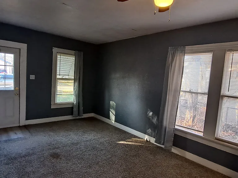 2203 Broad St — Photo 9