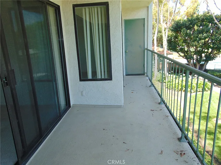 2203 Apricot — Photo 16