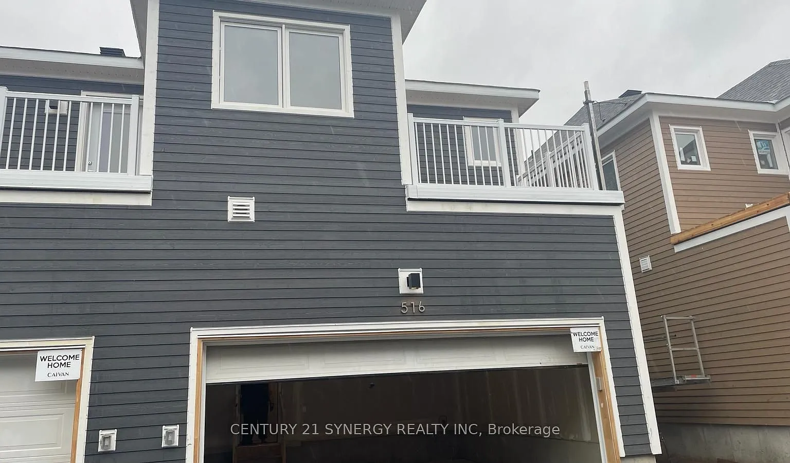 3 bed, $2,700 — Photo 1