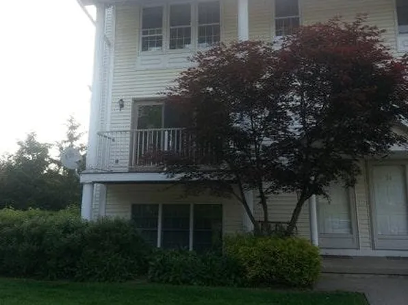 36 Amherst Ct, Hamburg, NJ 07419