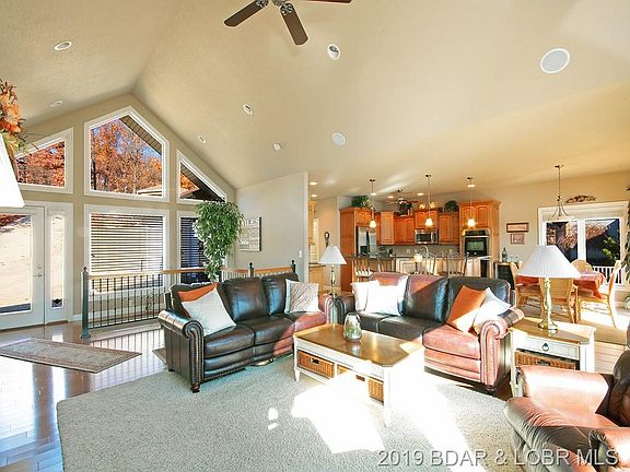 4th image of 127 Grand Cayman Dr