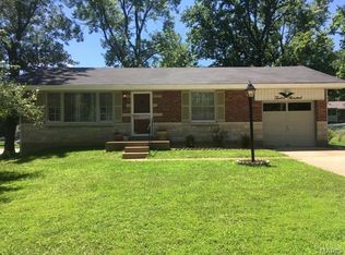 1200 Admiral Dr, Saint Louis, MO