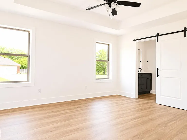 5400 Lotus St — Photo 12