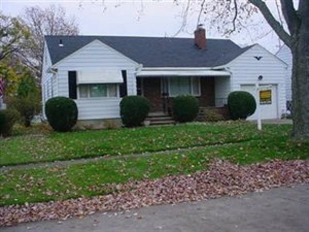 1st image of 307 Longford Ave