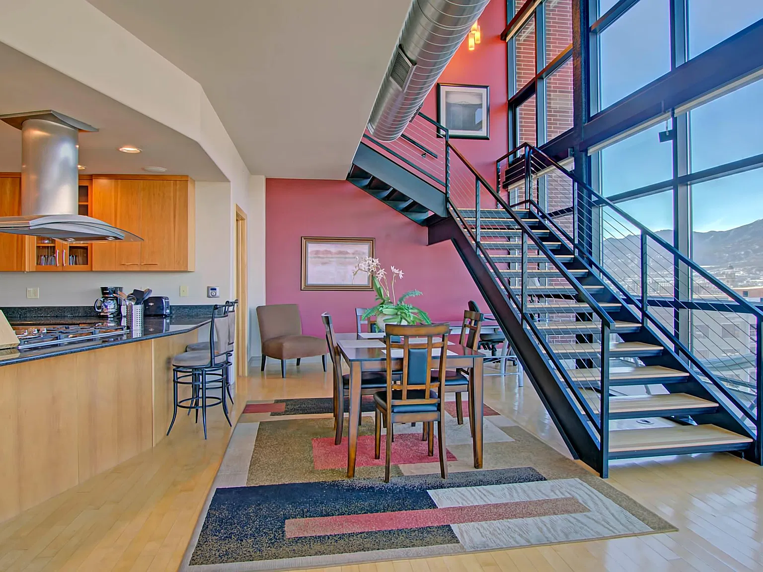 2 bed, 2.5 bath, 1701 sqft, $4,000 — Photo 4