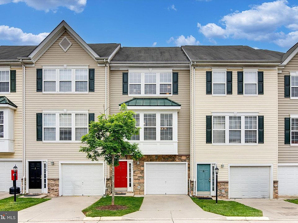 1st image of 23041 Fontwell Sq #906