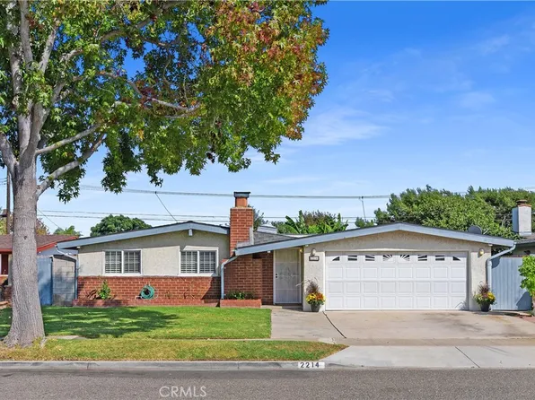 2214 Wallace Ave, Costa Mesa, CA 92627