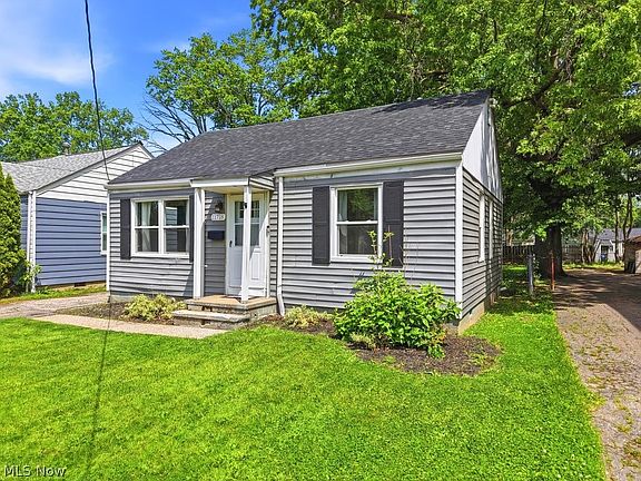 2nd image of 11718 Kirton Ave