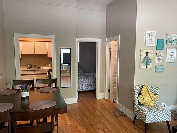 2nd image of 800 S Leavitt St #1E