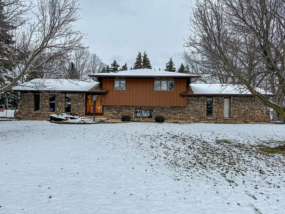 1st image of 23502 W Dupage Ct