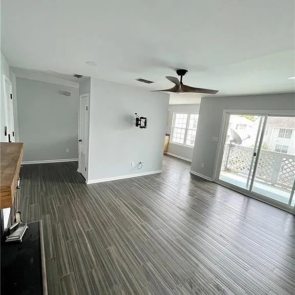 620 Shoreham Ct #304 — Photo 2