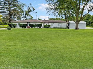 9620 Chubb Rd, Northville, MI 48167