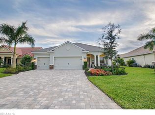 13566 Palmetto Grove Dr, Fort Myers, FL 33905