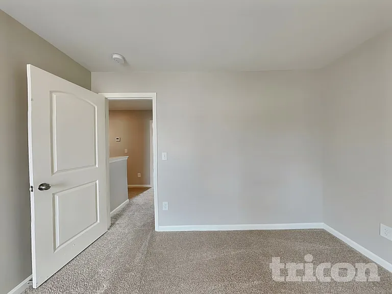 542 Springtime Ln — Photo 14