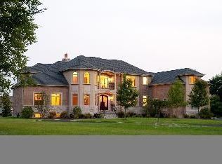 26161 W Cuba Rd, Barrington, IL 60010