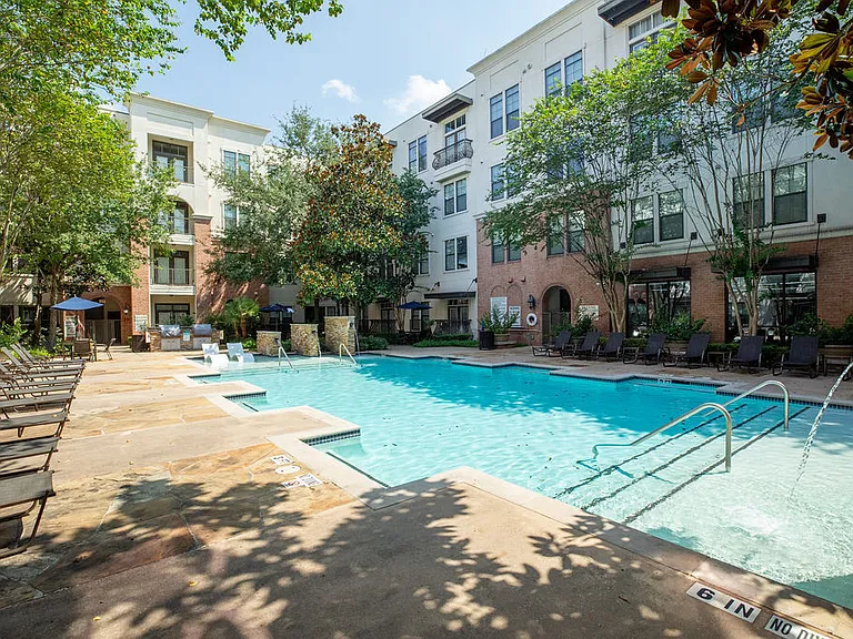 Braeswood Place — Photo 40