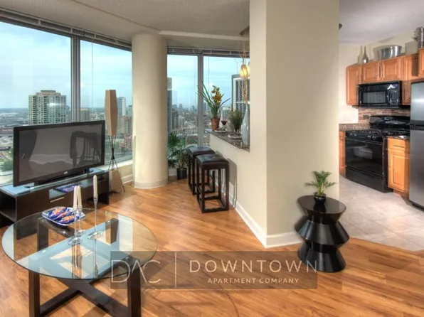 344 N Canal St, Chicago, IL 60606