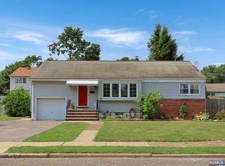 40-17 Kuiken Ter, Fair Lawn, NJ 07410